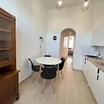 Old Town - 2 Bedrooms Soltyka S3 Apartment